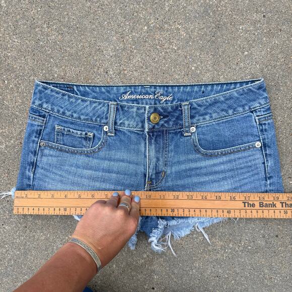 Y2K American Eagle Outfitters Low Rise Cutoff Jean Shorts Size 6 - Picture 7 of 9